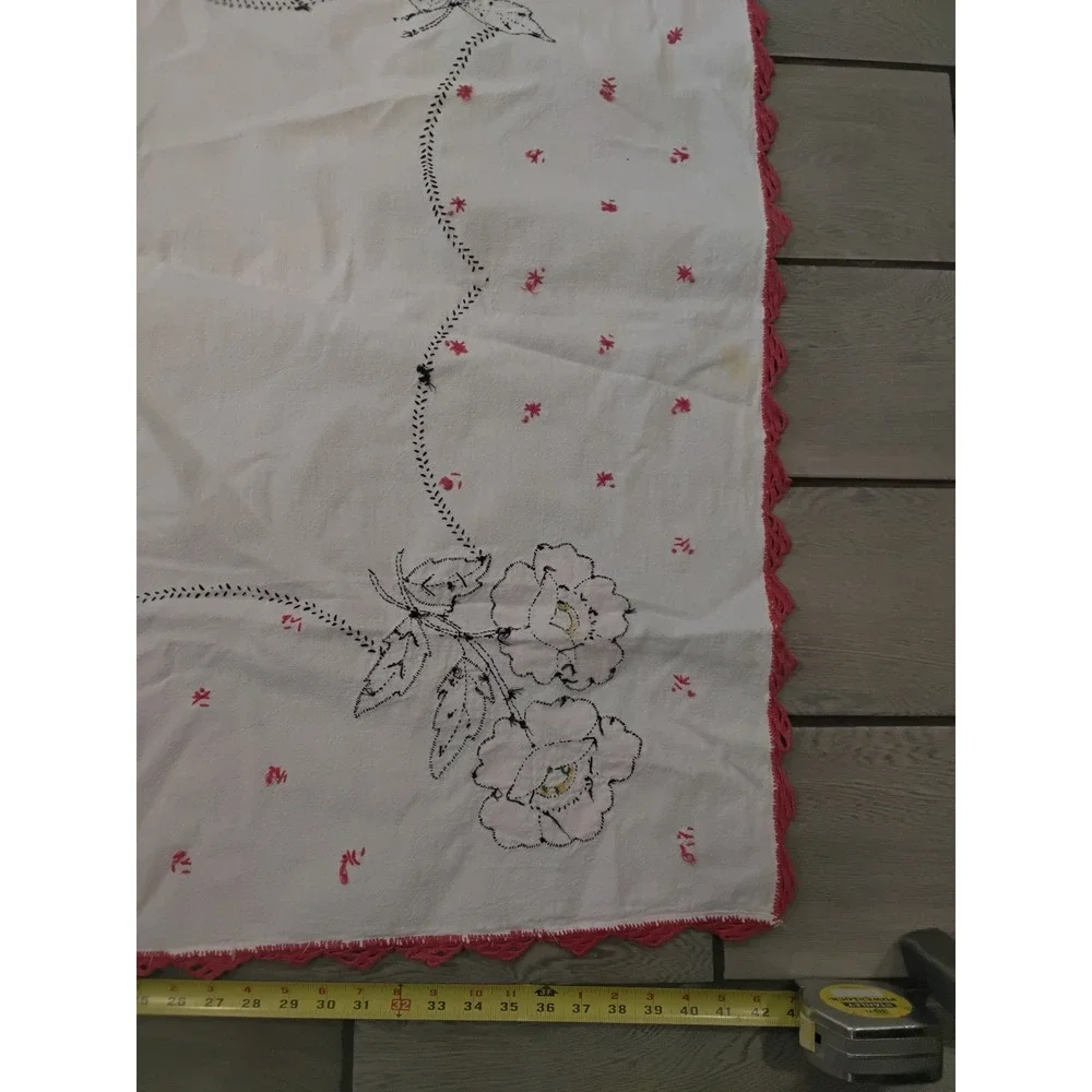 Vintage Square White Tablecloth Red Poppy Floral Embroidery Crochet Trim 42